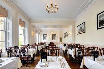 The Bird, Hotel