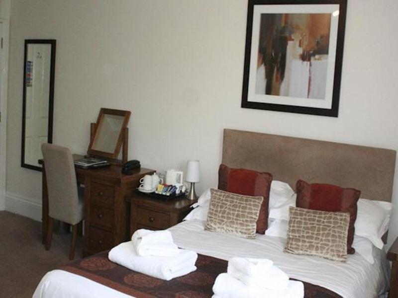 The Bird, Hotel 4*